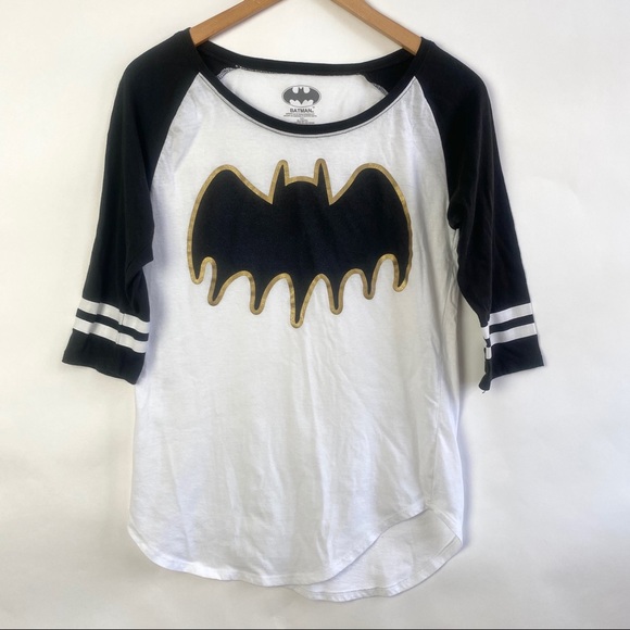 DC Comics Tops - Batman DC Comics Black White Graphic Baseball Tee